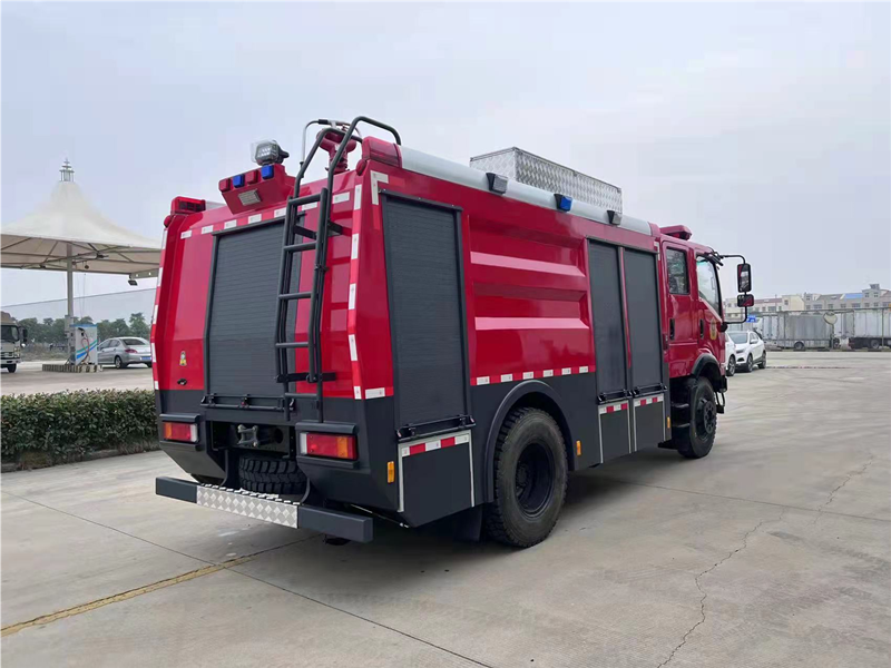 东风全四驱森林消防车