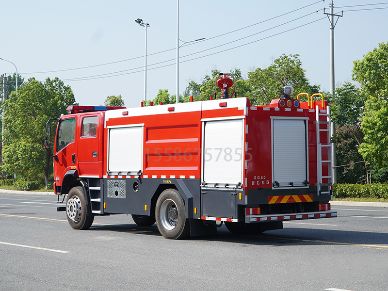 6.3吨四驱泡沫消防车