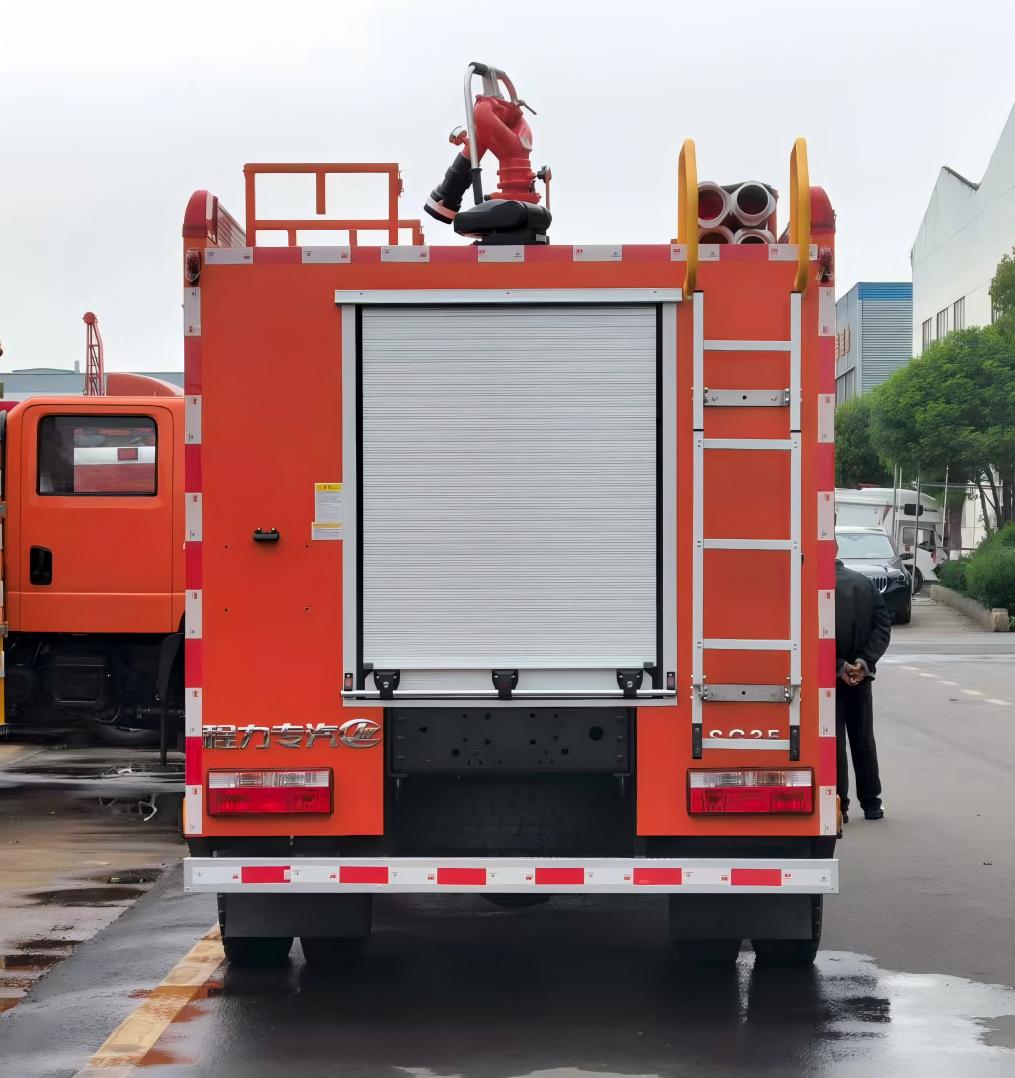 3.5吨东风四驱森林消防车